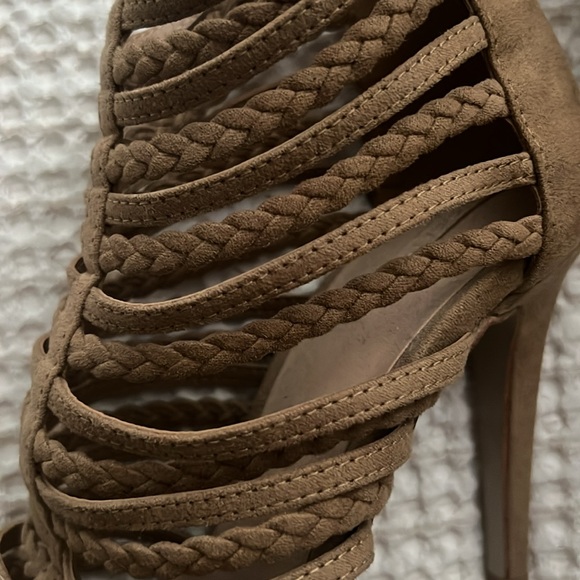 Aldo heels - Picture 7 of 7